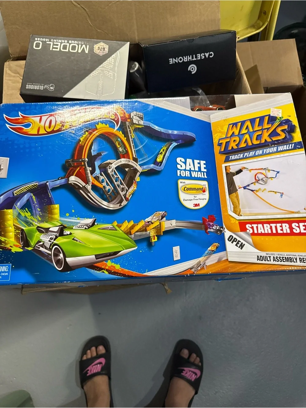 Hot Wheels Wall Tracks Starter Set - Blue & Green Track Playset